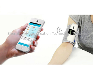 Chine Moniteur ambulatoire de tension artérielle de bras de Bluetooth d'opération futée de téléphone d'APPLI fournisseur