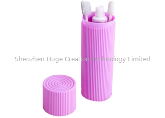 Chine Tasses portatives de couverture de support de papeterie d'articles de toilette de boîte de brosse à dents ridées par Plactic de Traval fournisseur