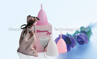 Chine tasse molle S -1801 de période menstruelle du silicone 20Ml réutilisable rose/blanc/pourpre fournisseur