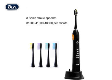 Chine Dents rechargeables soniques de brosse à dents électrique blanchissant l&#039;équipement dentaire imputable de brosse à dents distributeur